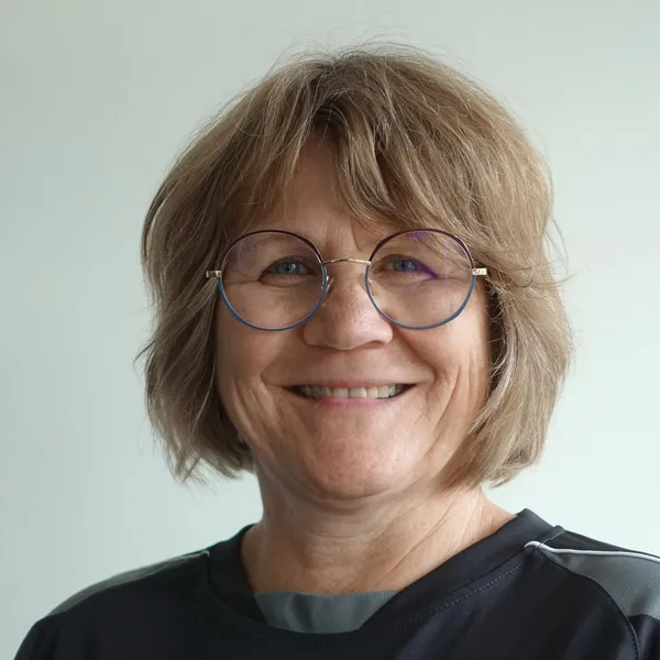 Heike Schaefer, Buchhaltung bei der Schreinerei Hartmann