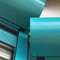 Zwei Rollladenkästen nebeneinander